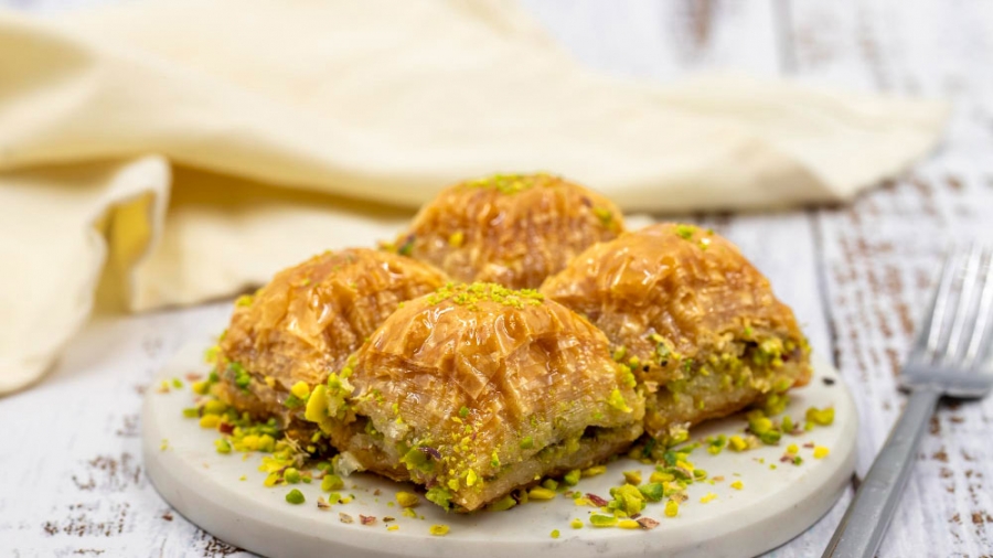Baklavalık Yufka Açma Tarifi